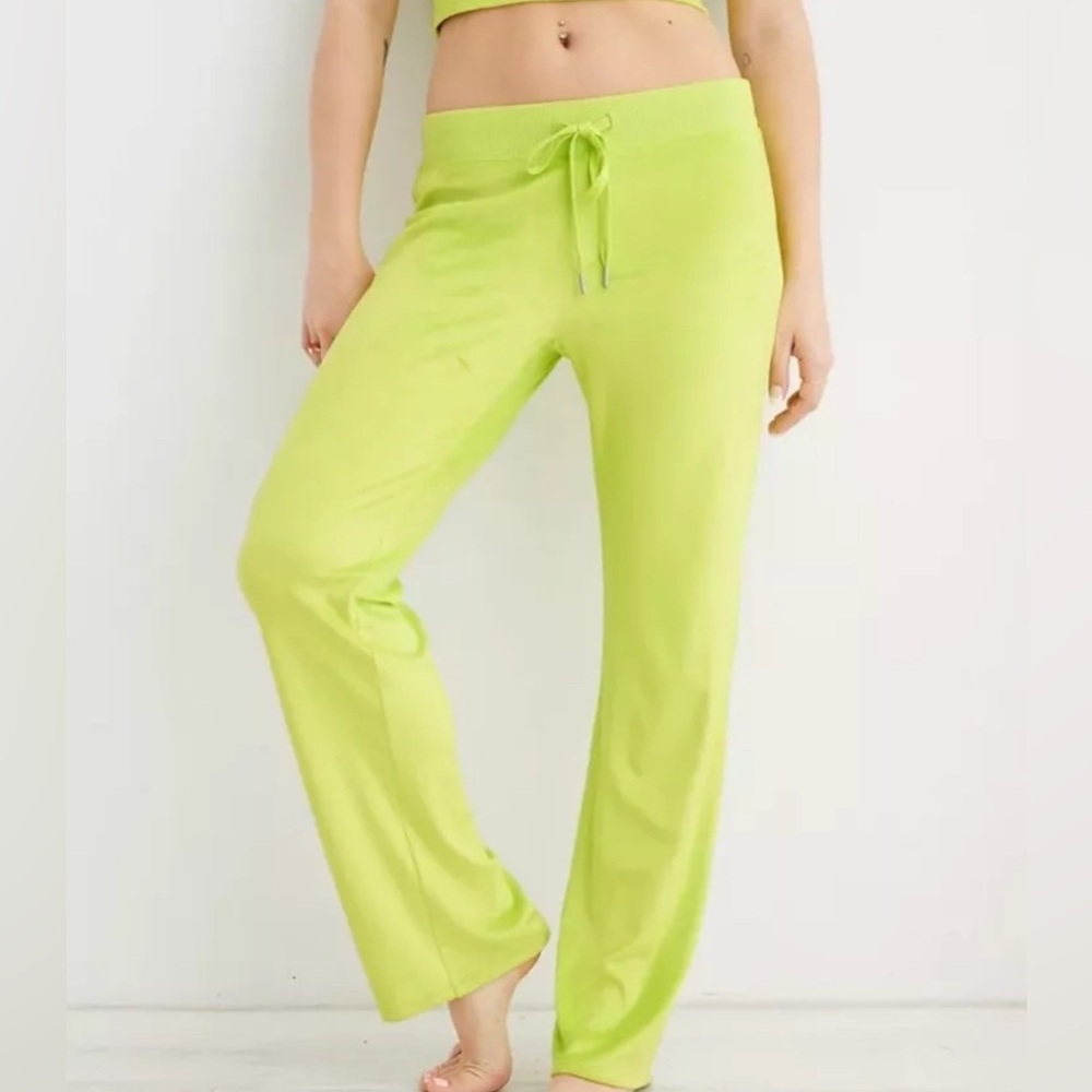Aerie Dreamy Velour Low Rise Pant in Lime Slush‎ Womens Size Medium